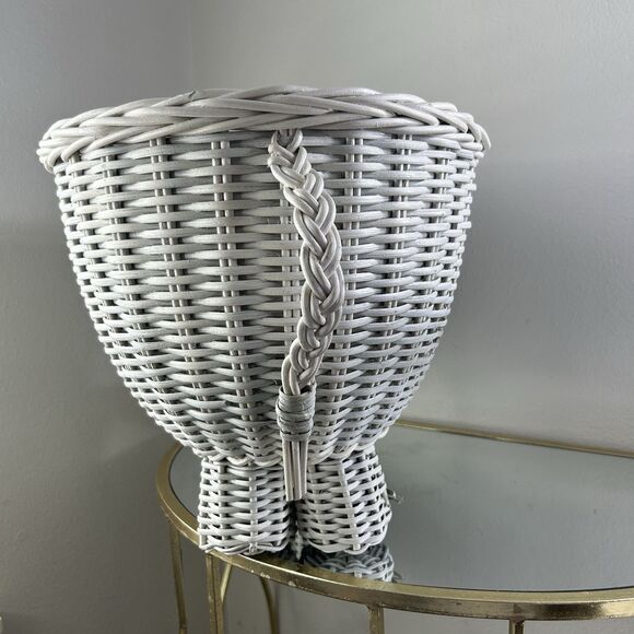 Pottery Barn Kids Handwoven Rattan Wicker Elephant Shaped Storage Basket Gray - Picture 6 of 16